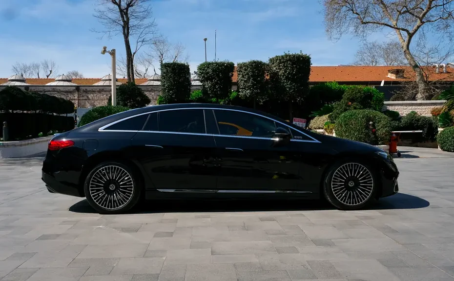 Mercedes EQS chauffeur service Istanbul